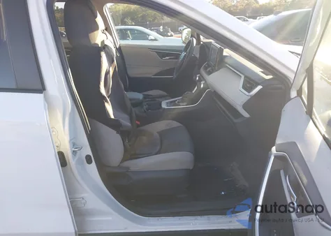 2021 Toyota Rav4 Xle из США, поврежденный, VIN 2T3W1RFV3MC109750